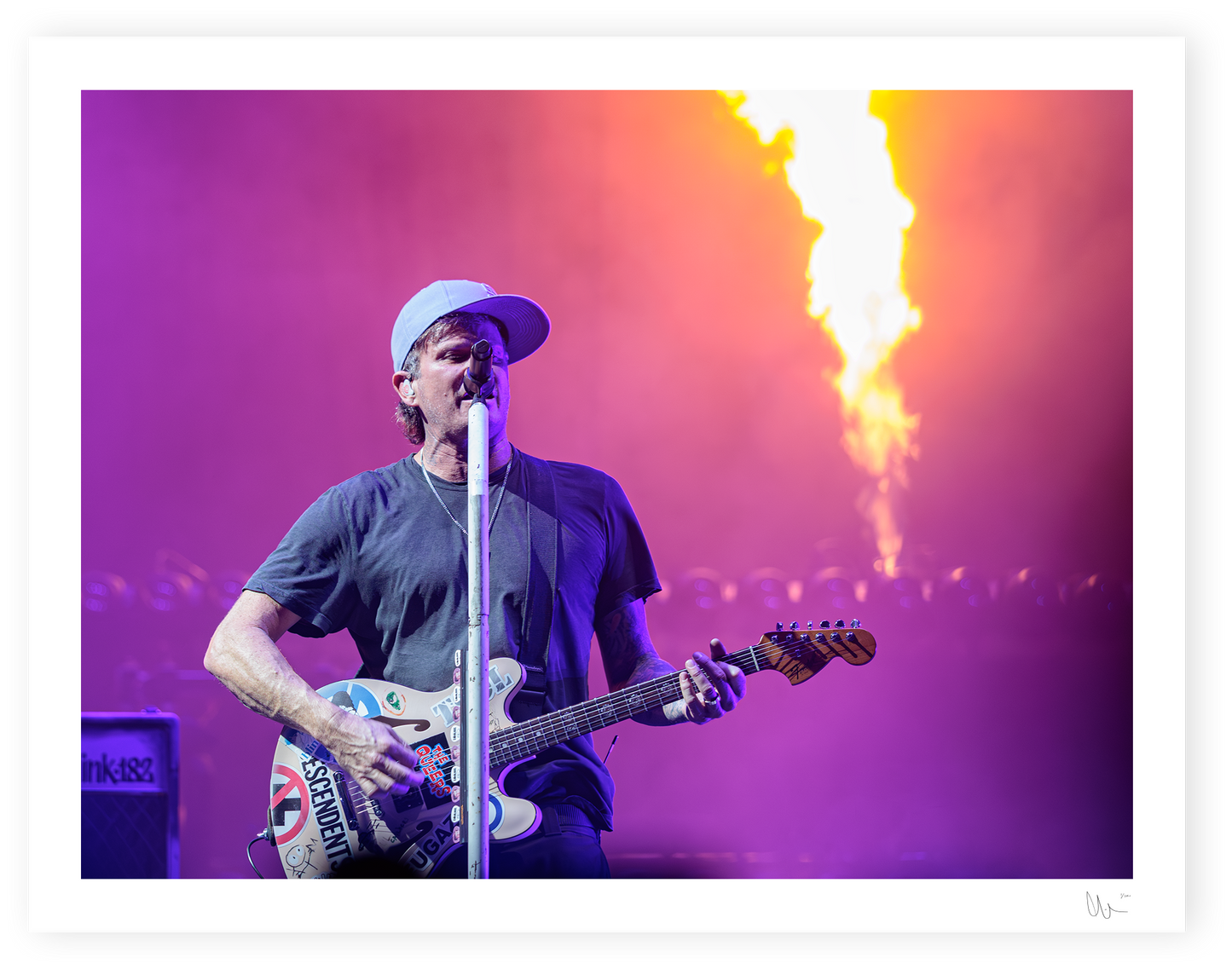 Blink 182 - Tom DeLong 18