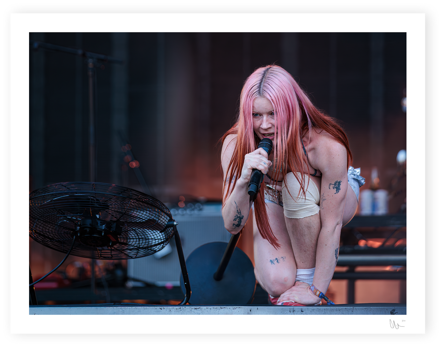 Wet Leg - Rhian Teasdale 9